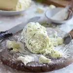 Kräuterbutter selbst machen – einfach & schnell